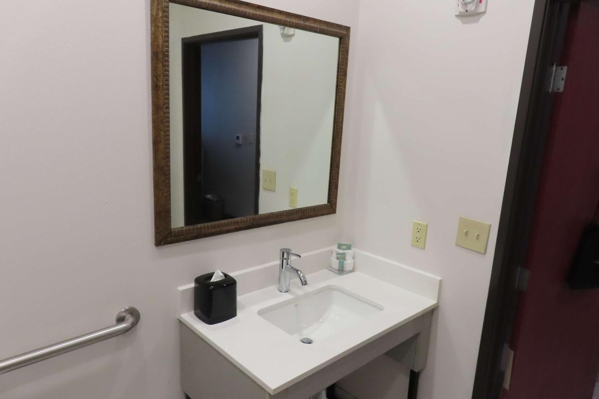 Best Western Heritage Inn & Suites Broussard Экстерьер фото