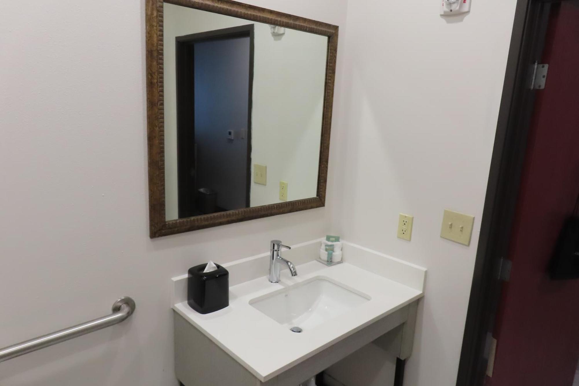 Best Western Heritage Inn & Suites Broussard Экстерьер фото